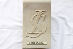 2018-Stukljev-monogram-36x20x5-cm